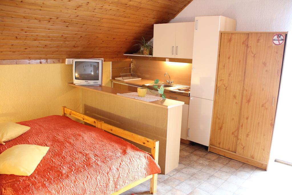 Mekina Guesthouse Máribor Habitación foto